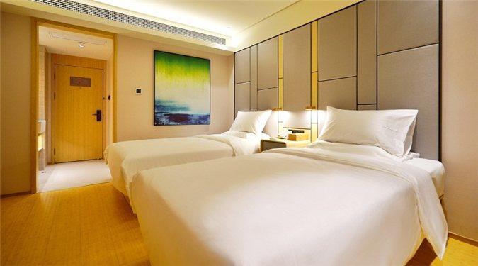 Ji Hotel Ningbo Beilun Intime City Exterior photo